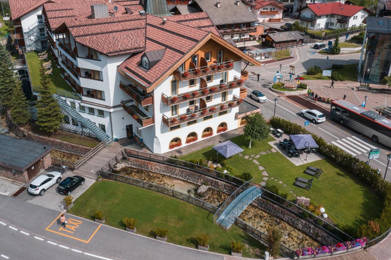 Hotel Oswald Selva di Val Gardena Zewnętrze zdjęcie
